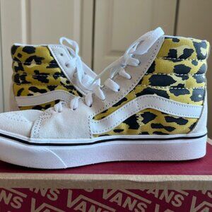 Vans Comfycush Sk8-Hi pink/yellow/black/white w7/m5.5 barely worn; in box